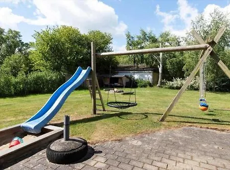 8841-glesborg-strandskadevej-14 Semesterbostad *