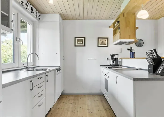 8841-glesborg-strandskadevej-14 *